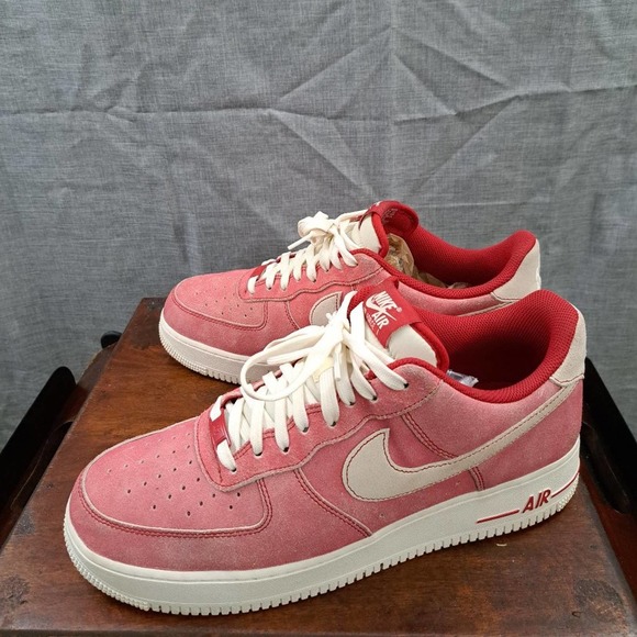 nike air force 1 dusty red